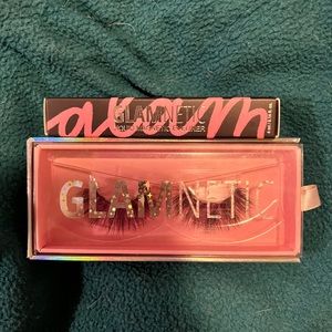 Glamnetic lashes with glue